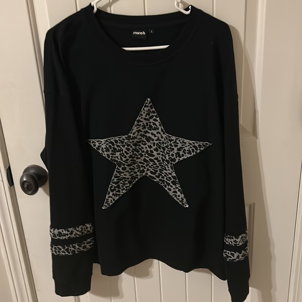 Mono B Cheetah Print Star  Sweatshirt Blk & Gray